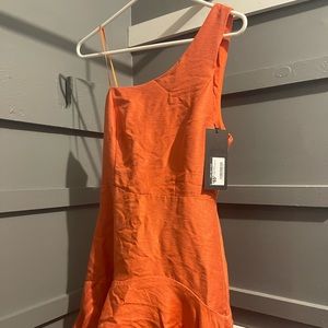 CORAL ONE SHOULDER DRESS! BOUTIQUE DRESS!!